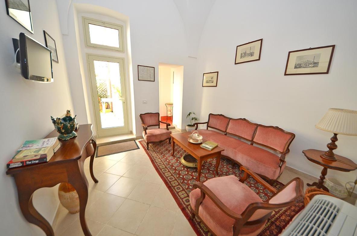 مبيت وإفطار كاسترينيانو دل كابو Casa Branca المظهر الخارجي الصورة
